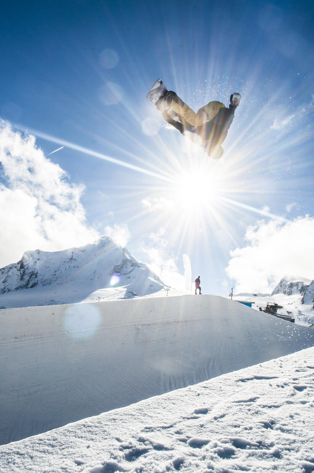 André Höflich - Kitzsteinhorn Superpipe Training Weeks | © Kitzsteinhorn