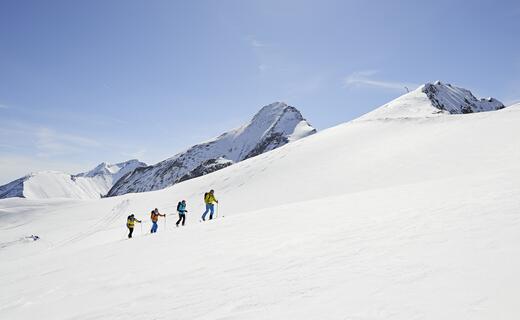 Bergwelten Skitouren Opening am Kitzsteinhorn | © Bergwelten, Manuel Ferrigato