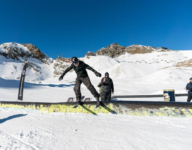 Downdays Snowpark Tour at Kitzsteinhorn 