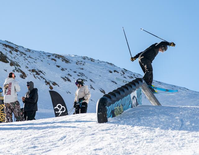 Downdays Snowpark Tour at Kitzsteinhorn 