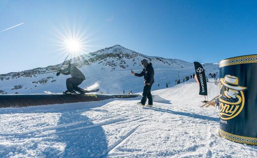 Downdays Snowpark Tour at Kitzsteinhorn 