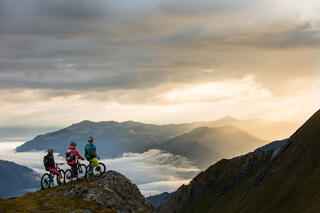 Das Kitzsteinhorn bietet perfekt zugeschnittene Trails und Routen für alle Varianten des Bikesports | © SalzburgerLand - David Schultheiss for WOM Medien